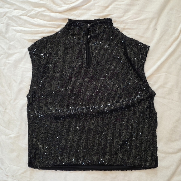 Black Sequin Sleeveless Top - Picture 8 of 11
